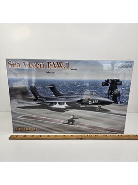 SEALED Cyber Hobby Sea Vixen FAW.1 1/72 Golden Wings Series Royal Navy Model Kit